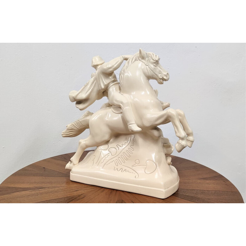 Estatuilla de cerámica vintage de un caballo y amantes, Checoslovaquia