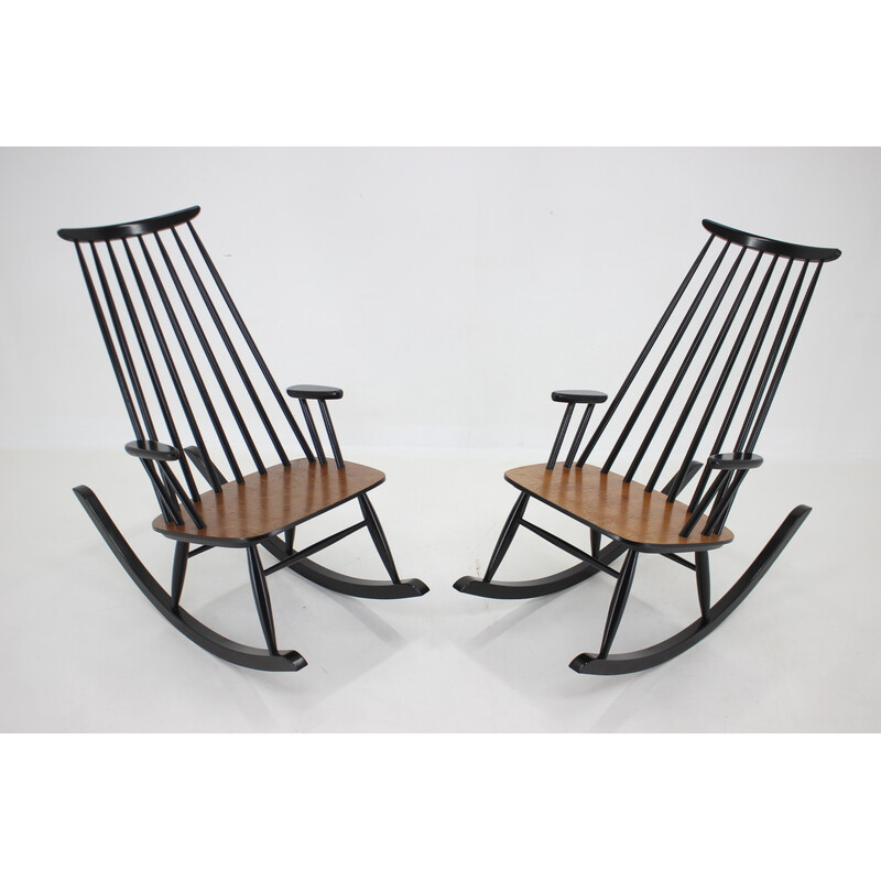 Pair of vintage Varjosen Puunjalostus beechwood rocking chairs, Finland 1960s