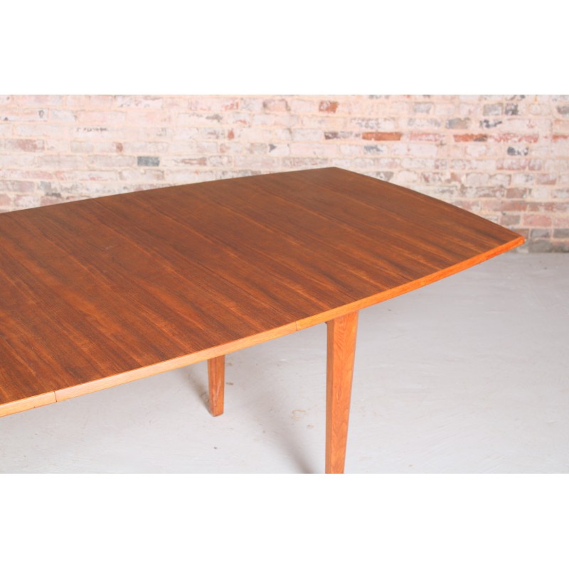 Mid century extending walnut dining table by Gordon Russell, 1960