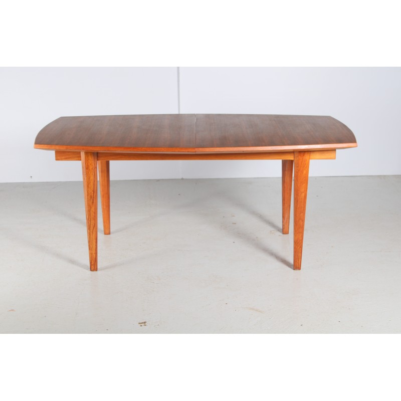 Mid century extending walnut dining table by Gordon Russell, 1960