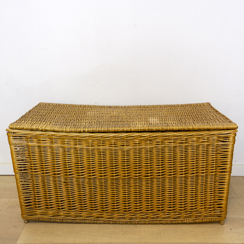 Vintage wicker trunk, Spain 1970