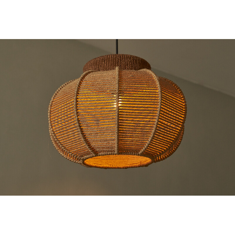 Suspensão vintage feita de corda de sisal