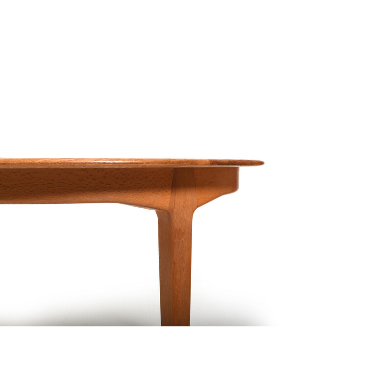 Mesa de comedor vintage de madera de roble de Henning Kjaernulf para Sorø Stolefabrik, años 60