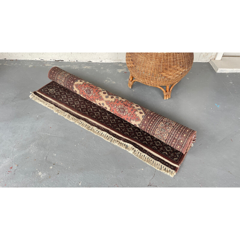 Vintage pakistan oriental rug