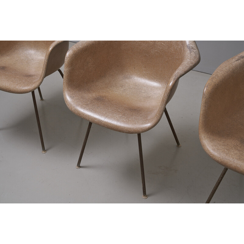 Set di 4 poltrone vintage Dax in fibra di vetro di Charles e Ray Eames per Herman Miller, 1950