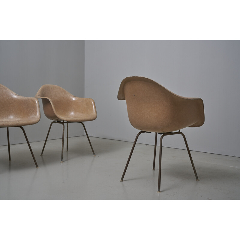 Set of 4 vintage Dax fiberglass armchairs by Charles and Ray Eames for Herman Miller, 1950