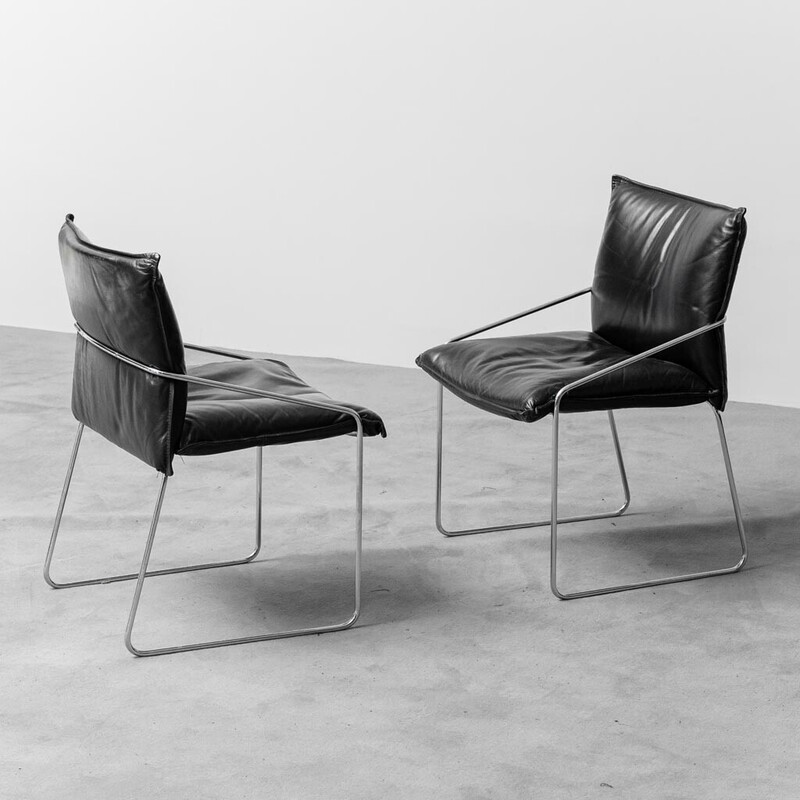 Conjunto de 6 cadeiras vintage em couro preto e metal, 1970.