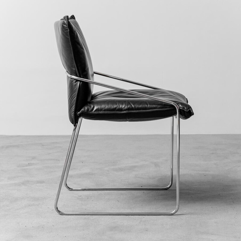 Ensemble de 6 chaises vintage en cuir noir et métal, 1970.