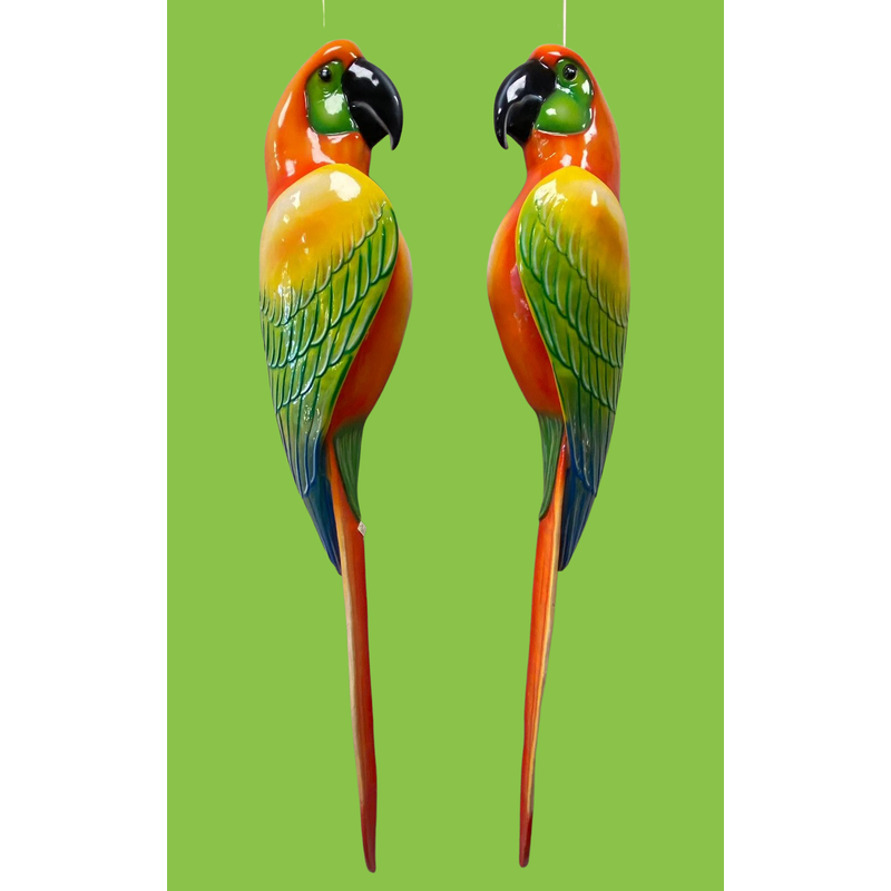 Pair of vintage parrots macaws in fiberglass and epoxy, Italy 1970s