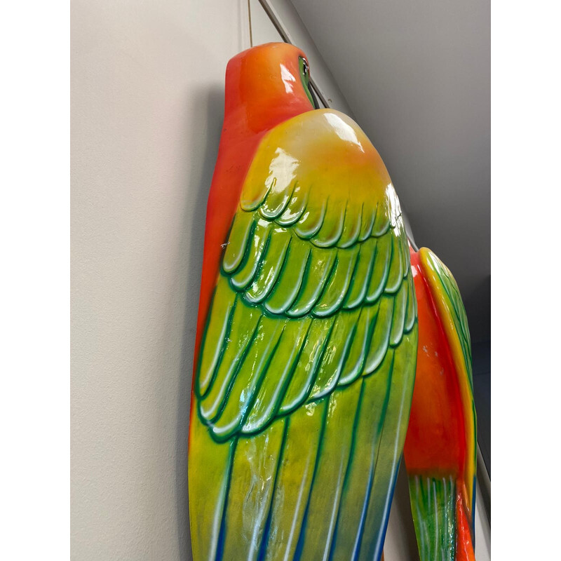 Pair of vintage parrots macaws in fiberglass and epoxy, Italy 1970s