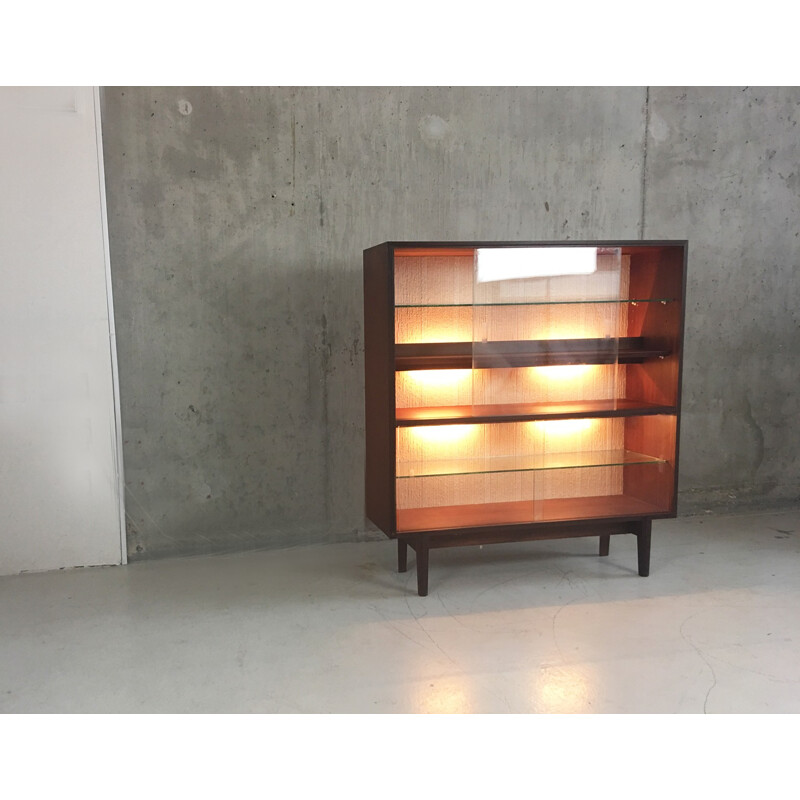 Mid century Beaver and Tapley illuminated display cabinet by Robert Heritage - 1970s