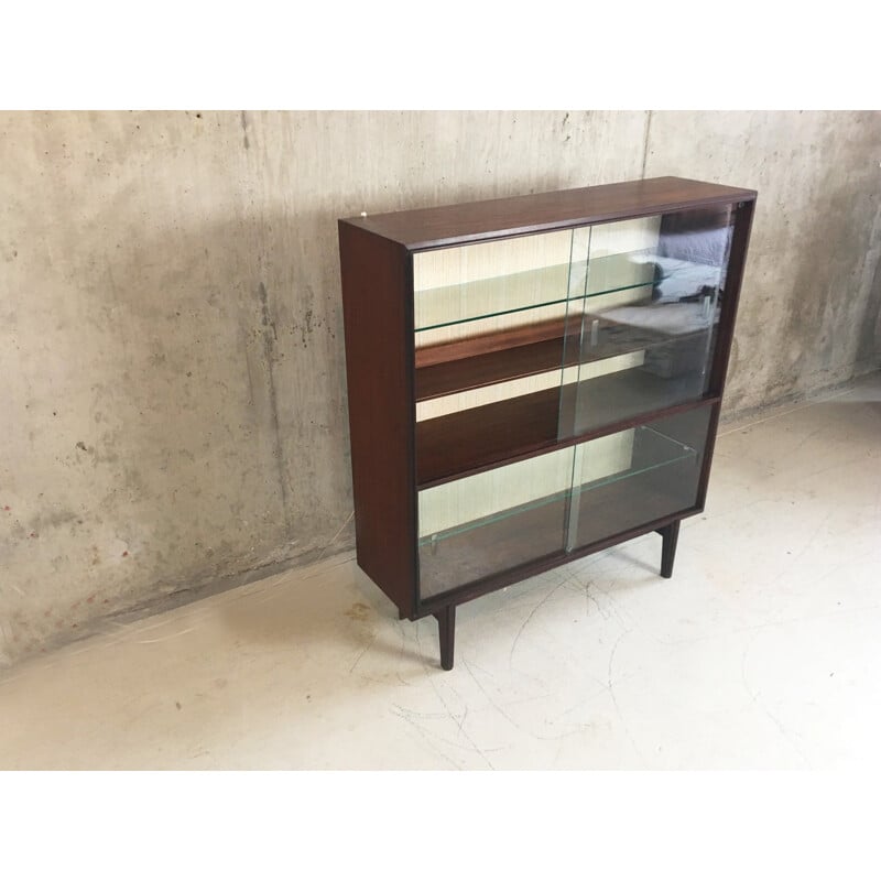 Mid century Beaver and Tapley illuminated display cabinet by Robert Heritage - 1970s