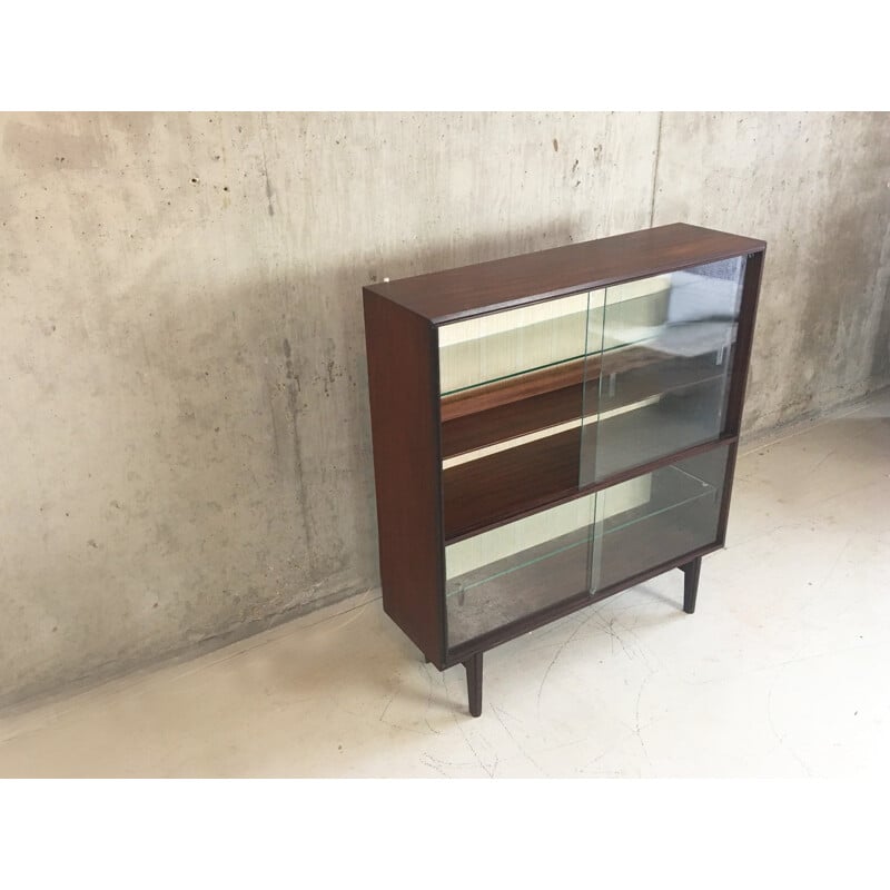 Mid century Beaver and Tapley illuminated display cabinet by Robert Heritage - 1970s
