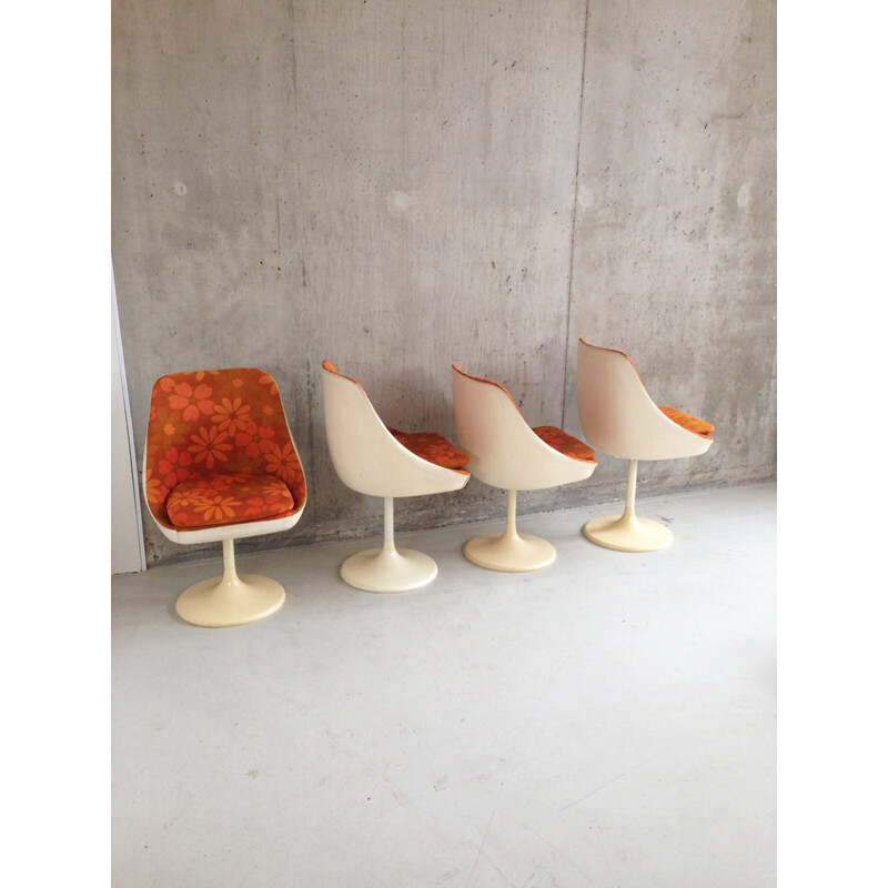 Mid century dining set with 4 orange and white fibre glass chairs with floral pattern upholstery - 1970s