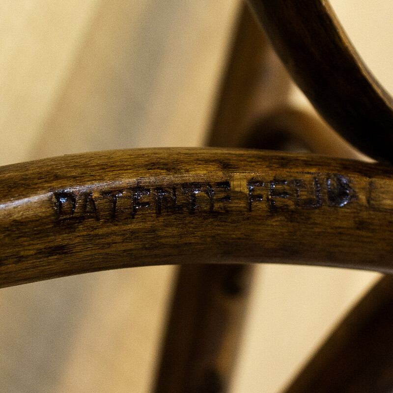 Set of 4 vintage oakwood bentwood chairs by Ventura Feliu, Spain 1920s