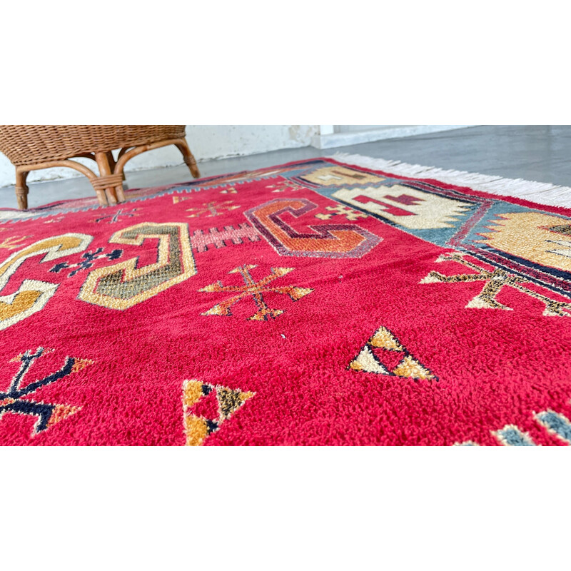 Multicolored vintage rug