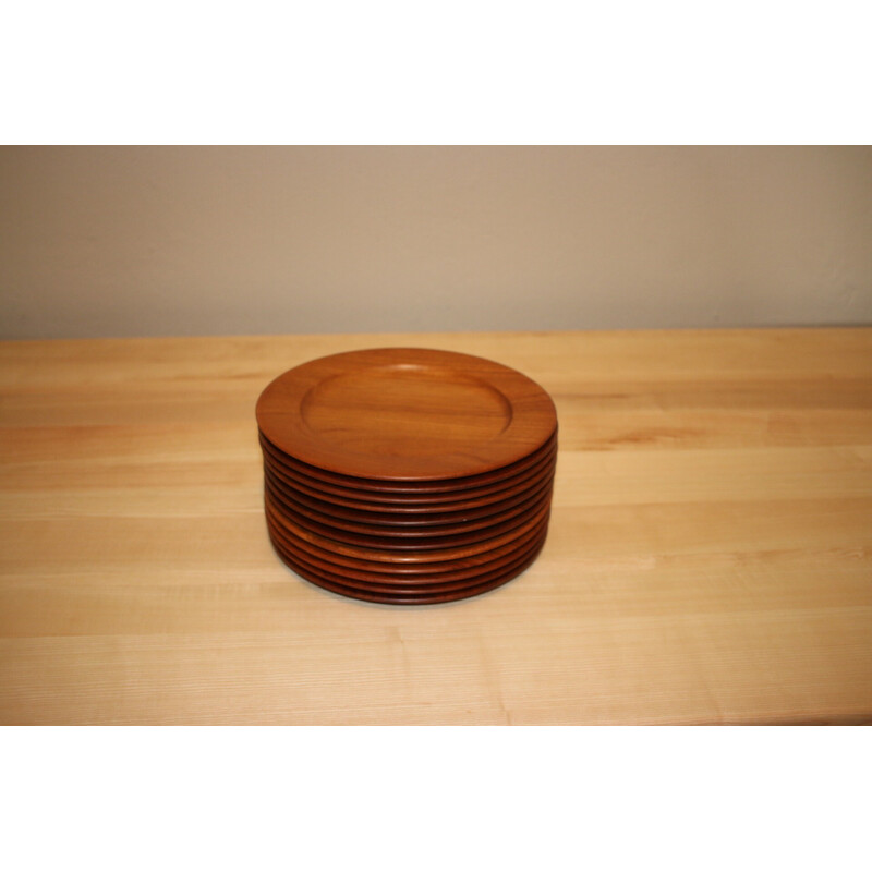 Set of 12 vintage solid teak plates by Wiggers, Denmark 1960s