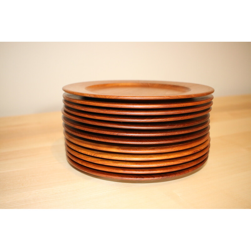 Set of 12 vintage solid teak plates by Wiggers, Denmark 1960s