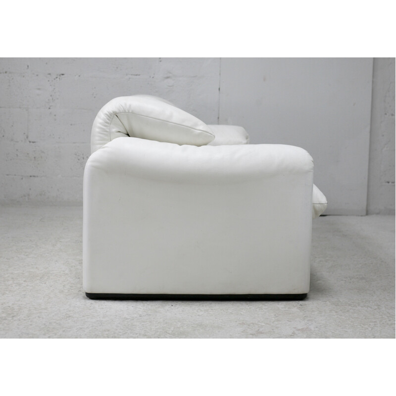 Vintage Maralunga white leather sofa by Vico Magistretti for Cassina, Italy 1970