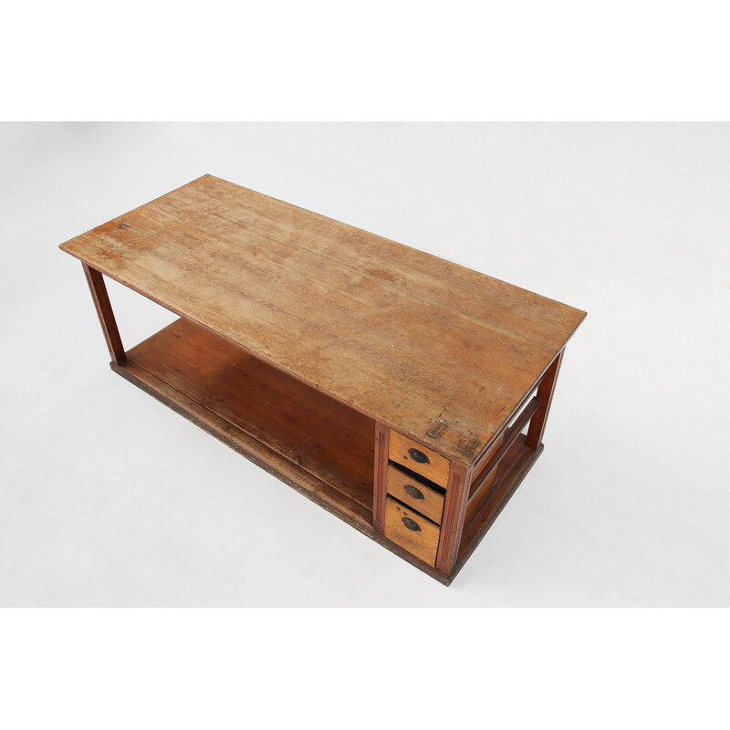 Tavolo da lavoro francese di metà secolo in legno di pino, anni '20