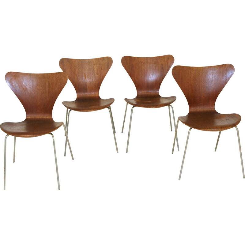 Set di 4 sedie vintage "Model 7" di Arne Jacobsen, Danimarca 1950