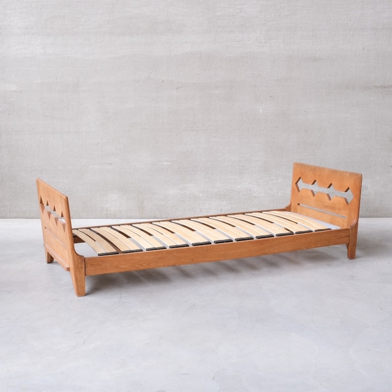 Vintage oakwood French daybed by Guillerme et Chambron, 1960s