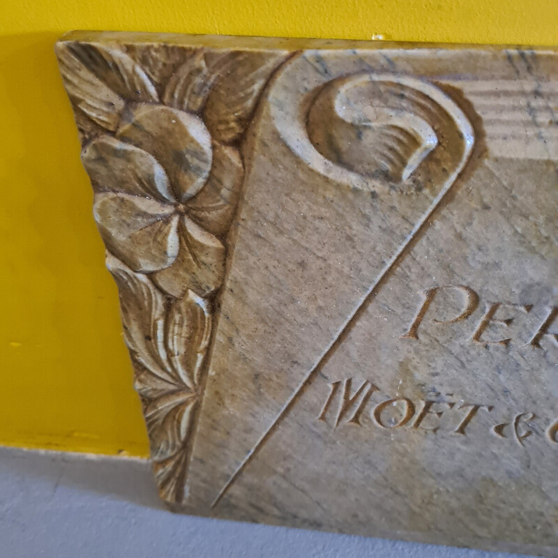 Vintage Art Deco marmeren plaquette van Moët et Chandon, 1920-1930