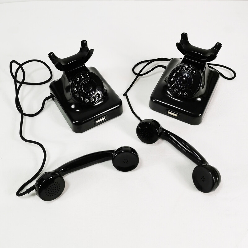 Pair of vintage bakelite telephones by Siemens, Germany 1950