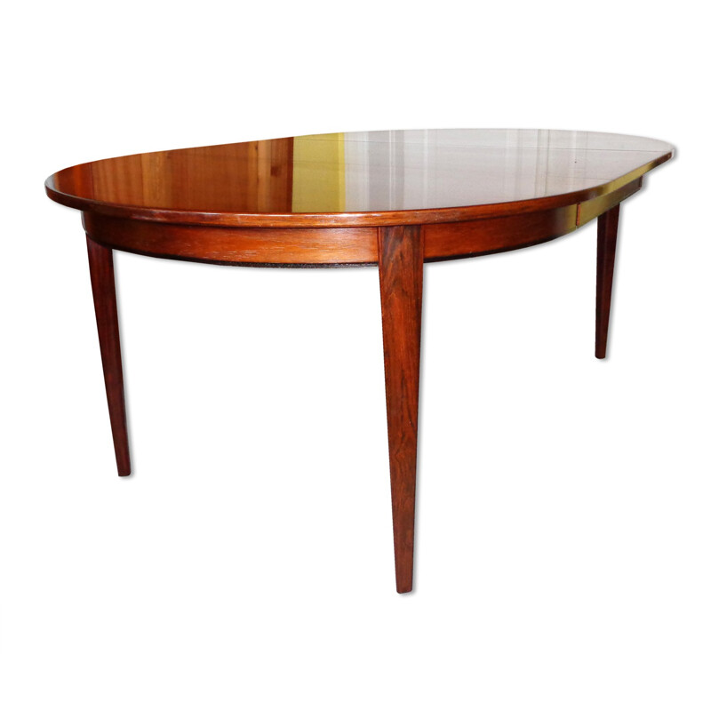 Rosewood round table by Gunni omann for Omann Junior Mobelfabrik - 1960s