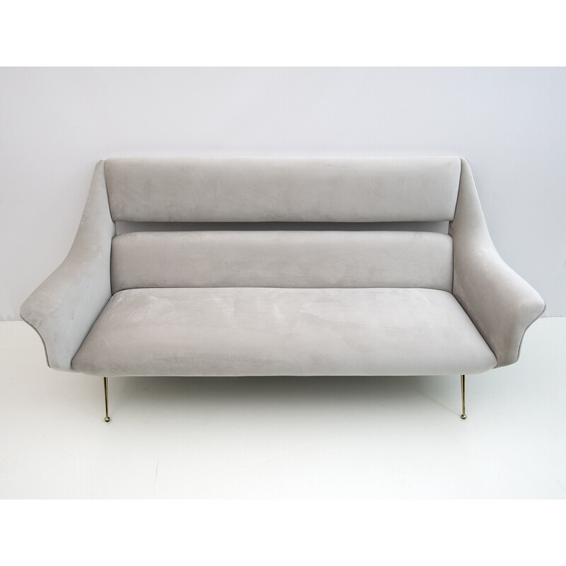 Mid-century Italian velvet sofa by Gigi Radice for Minotti, 1950s