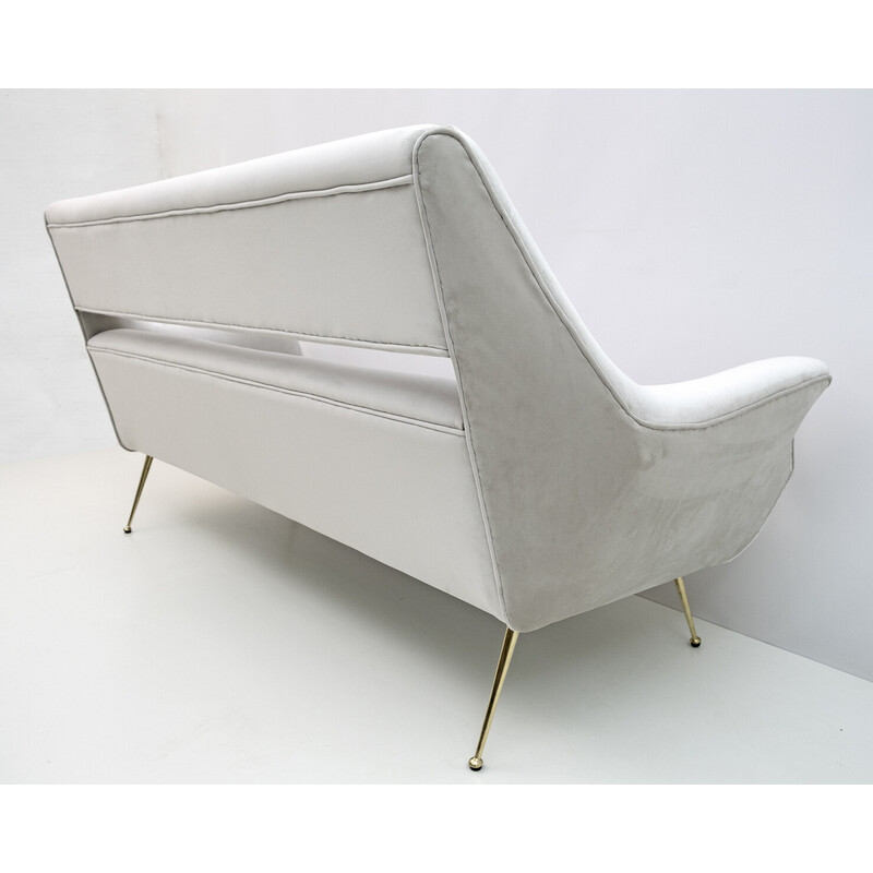 Mid-century Italian velvet sofa by Gigi Radice for Minotti, 1950s