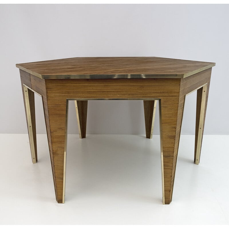 Mesa de comedor vintage extensible de madera y latón, 1970