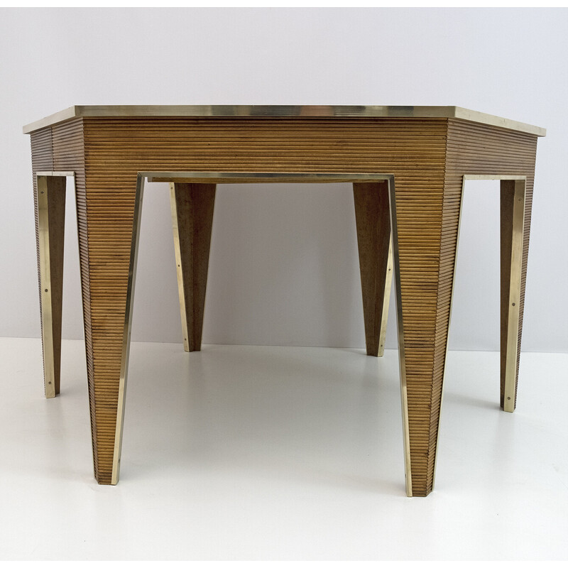 Mesa de comedor vintage extensible de madera y latón, 1970