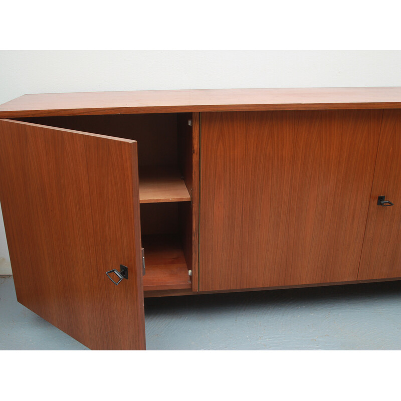 Vintage dressoir in walnoot en metalen poten, 1960