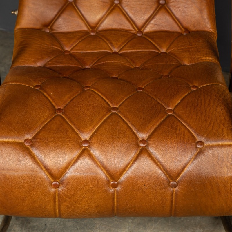 Coppia di sedie a dondolo inglesi d'epoca in pelle, 1950