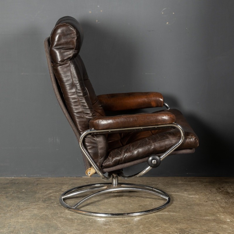 Vintage lederen draaifauteuil met knopen, 1970