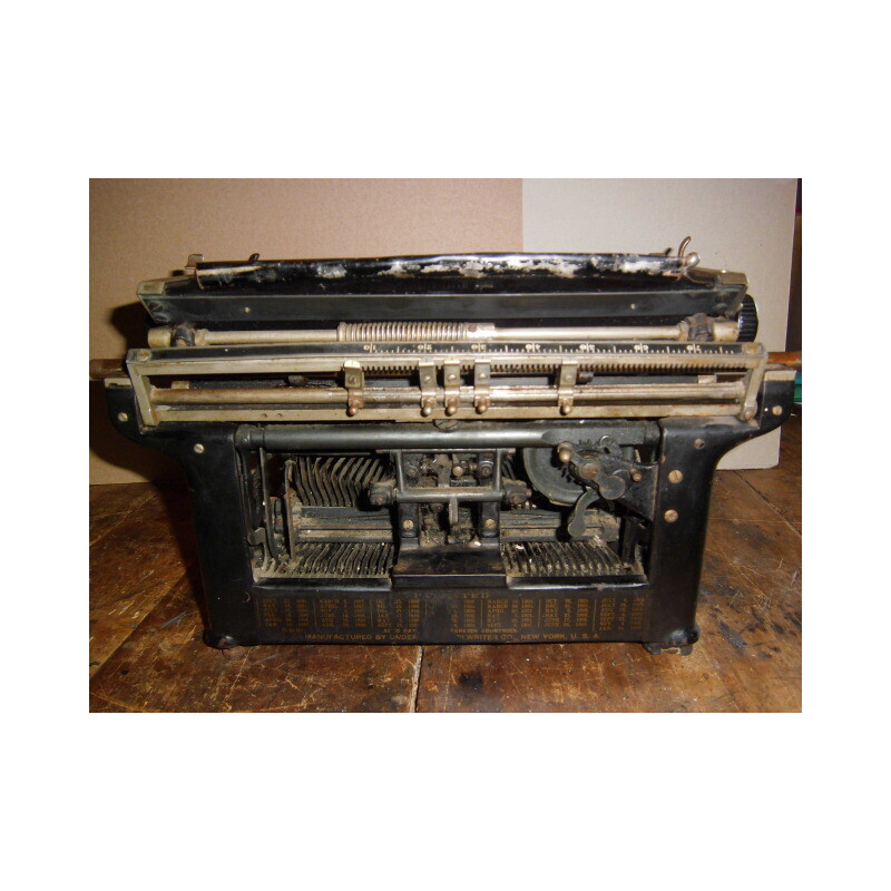 Vintage Underwood typewriter n° 5