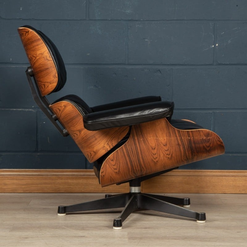 Alter Eames-Sessel aus schwarzem Leder von Mobilier International, 1980