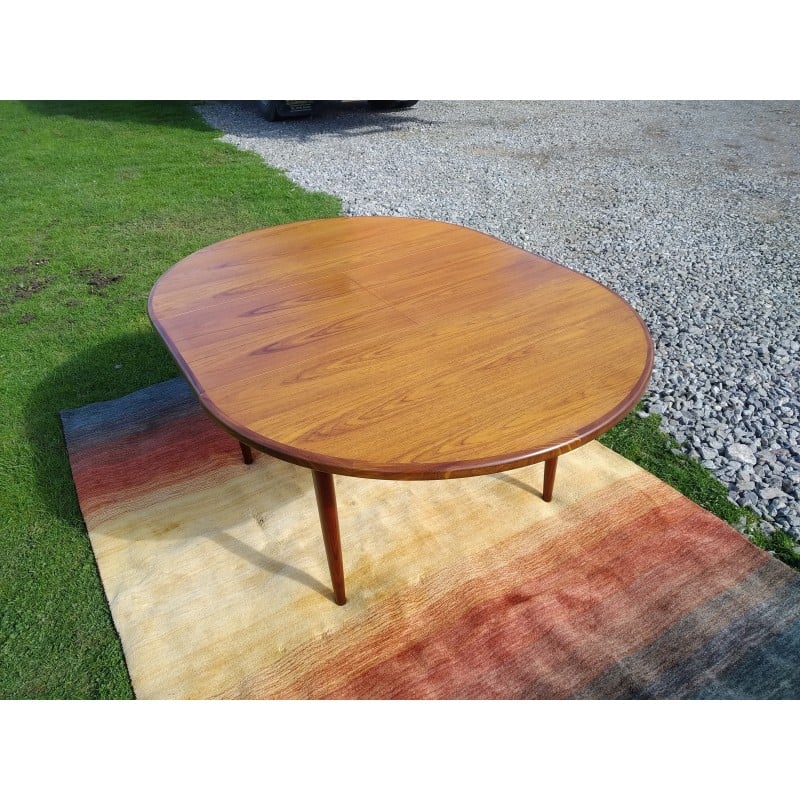 Vintage extendable teak table by Victor Wilkins for G Plan, 1960s