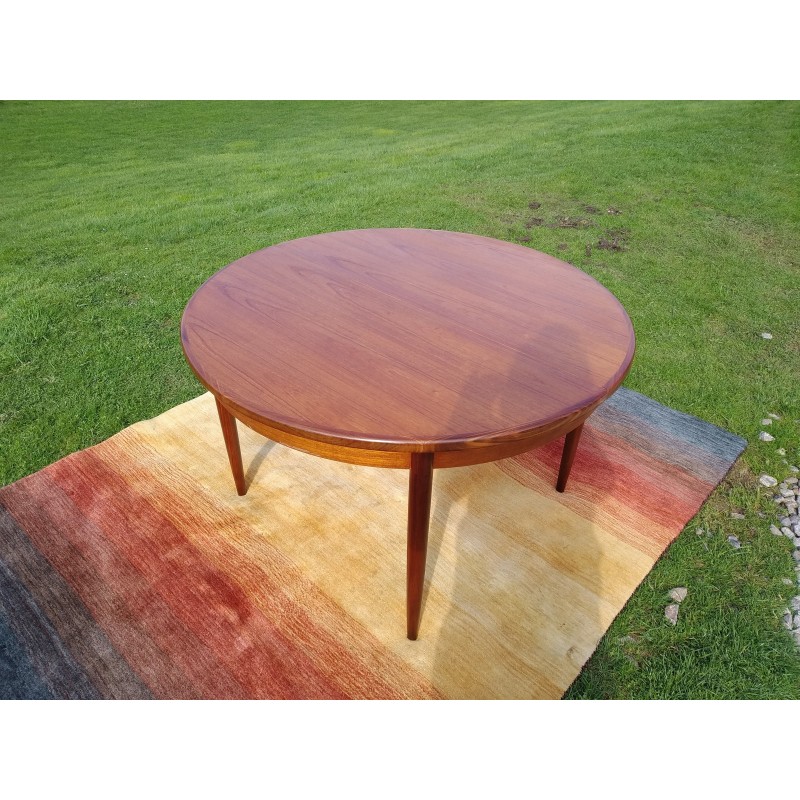 Vintage extendable teak table by Victor Wilkins for G Plan, 1960s