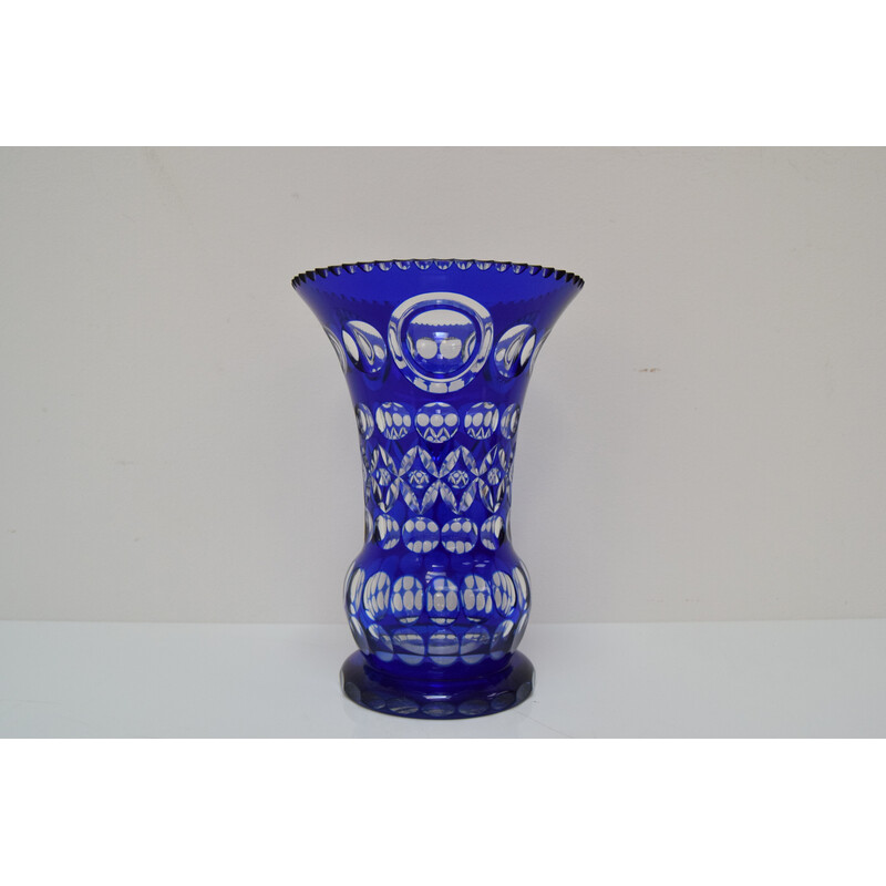 Vaso vintage in cristallo al piombo tagliato a mano di colore blu cobalto di Caesar Crystal Bohemiae Co, anni '80