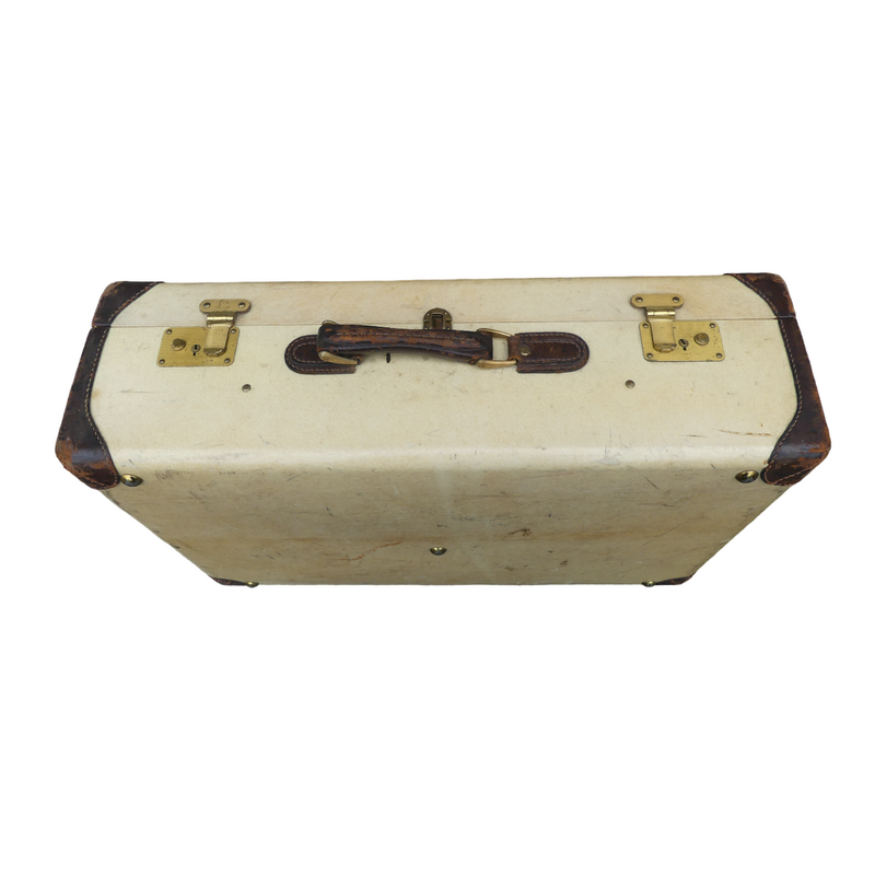 Valigia vintage in pelle e pergamena con ottone dorato, Italia