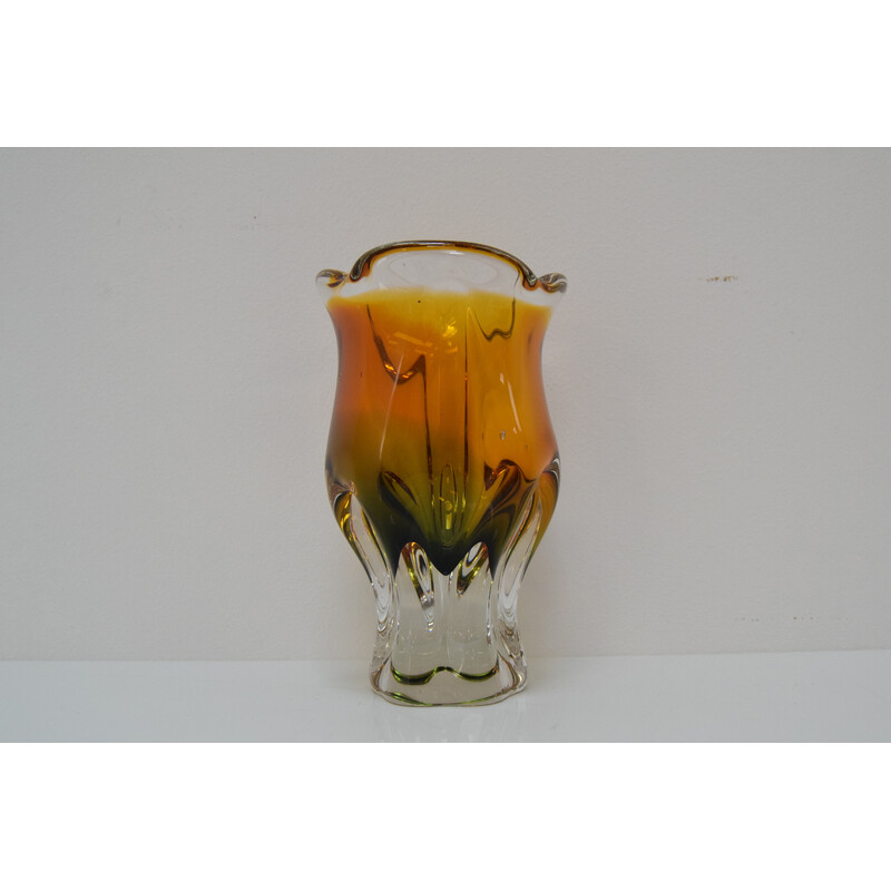 Vaso vintage in vetro artistico di Josef Hospodka per Glasswork Chribska, Cecoslovacchia 1960