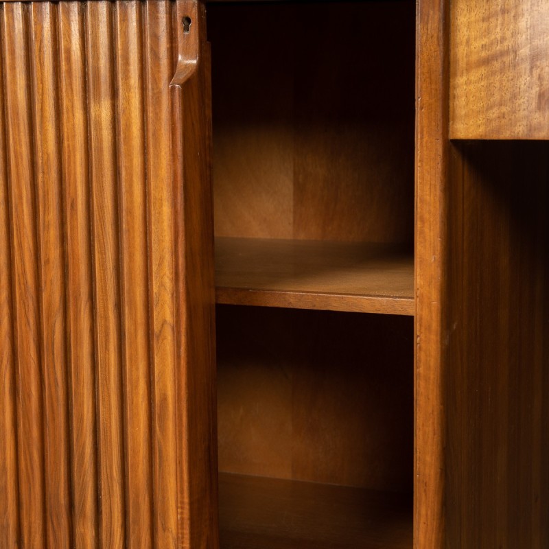 Mid-century British walnut and mahogany desk by Gordon Russell, 1950