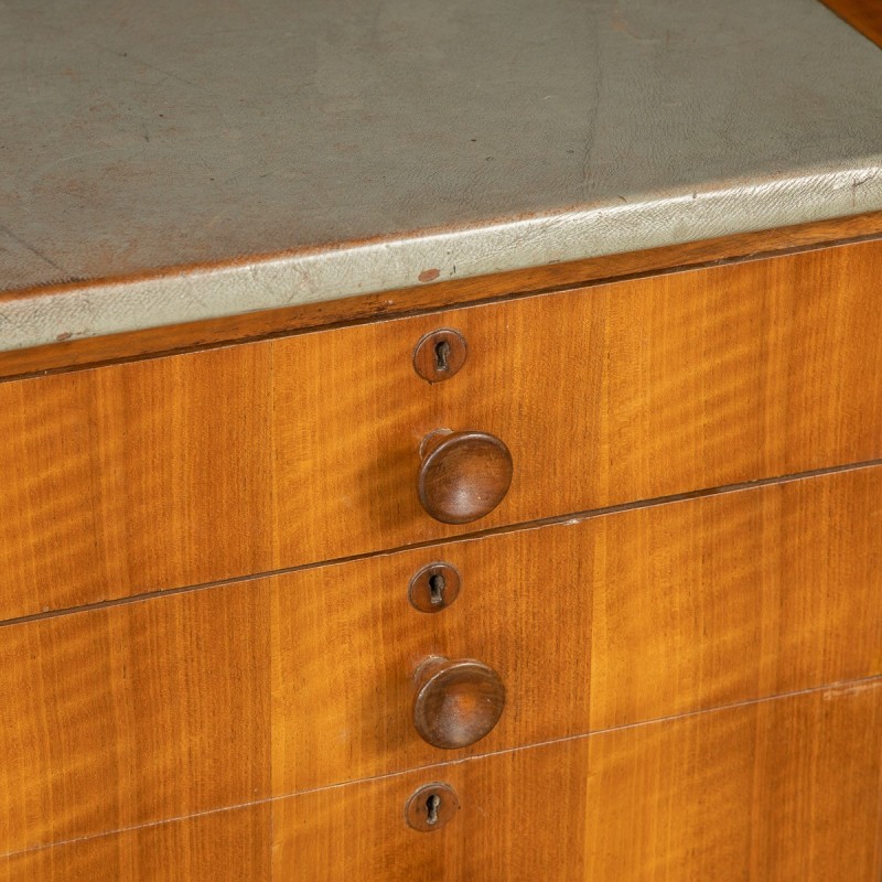 Mid-century British walnut and mahogany desk by Gordon Russell, 1950