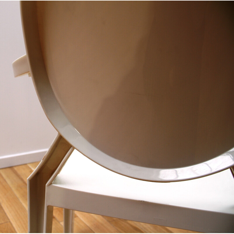 Cadeira vintage Louis Ghoste de Philippe Starck para a Kartell