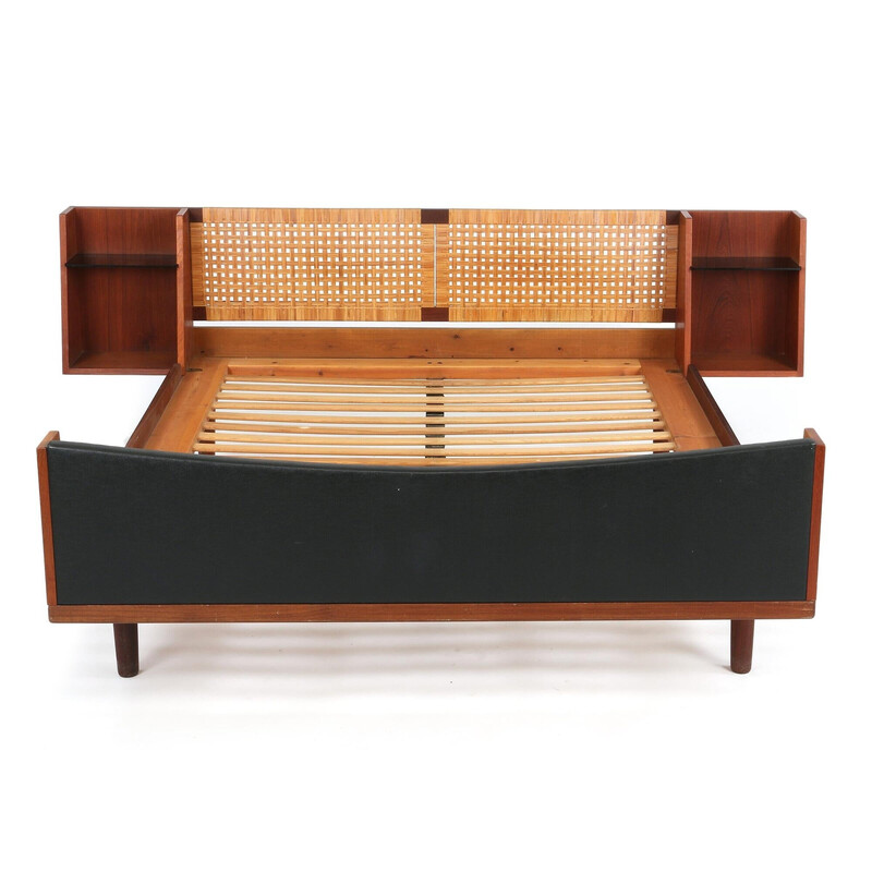 Vintage Ge701 wooden bed by Hans Wegner for Getama