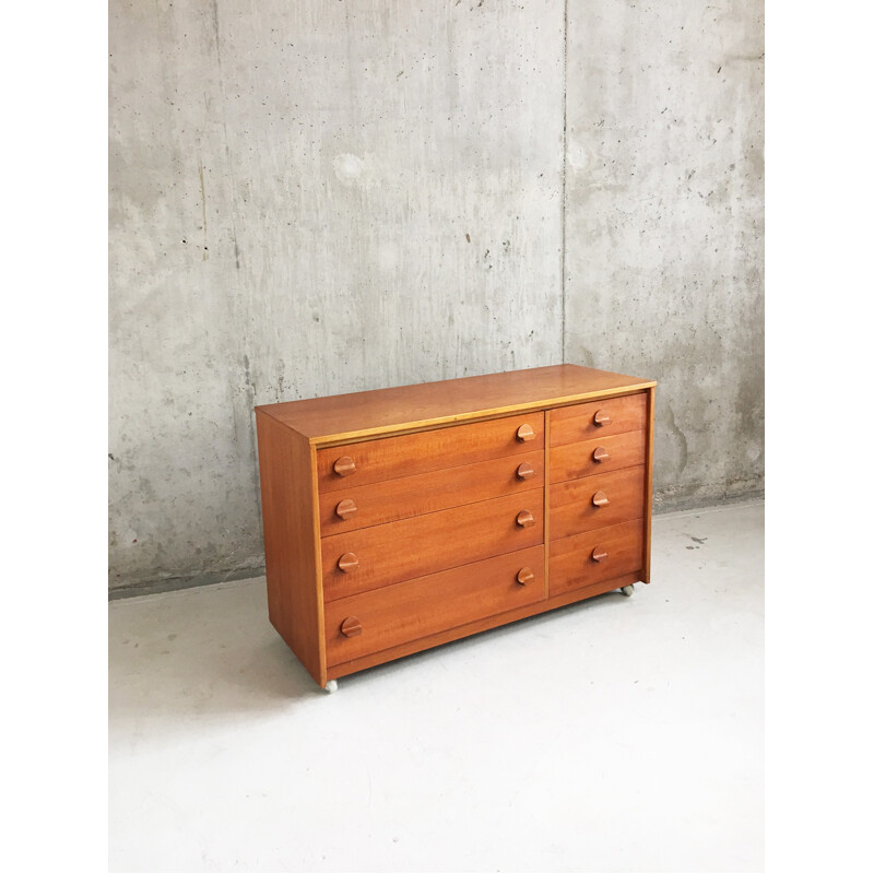 Mid century Stag Cantata 8 drawer chest of drawers on castors by John & Silvia Reid - 1960s