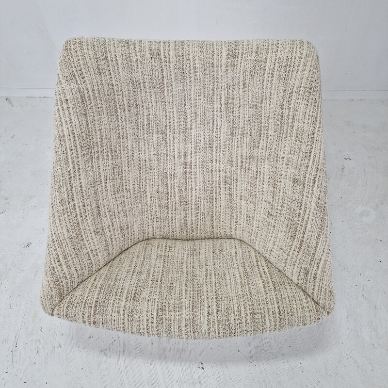 Vintage Oyster armchair with cross base by Pierre Paulin for Artifort, 1965