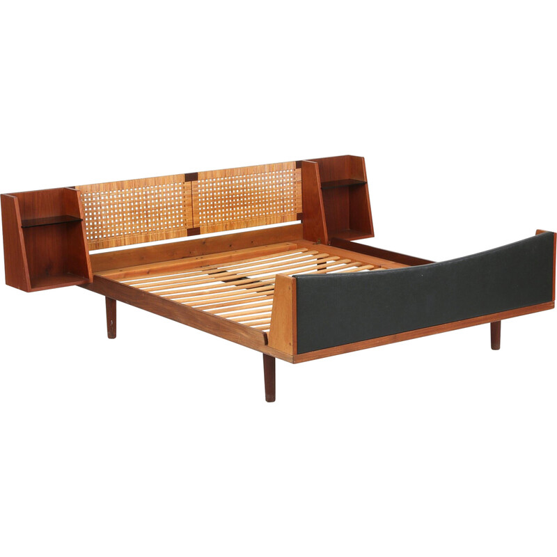 Vintage Ge701 wooden bed by Hans Wegner for Getama